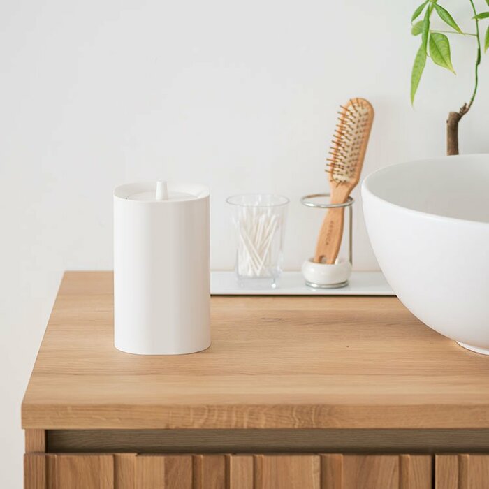 触りごこちの良いブナが手にフィット