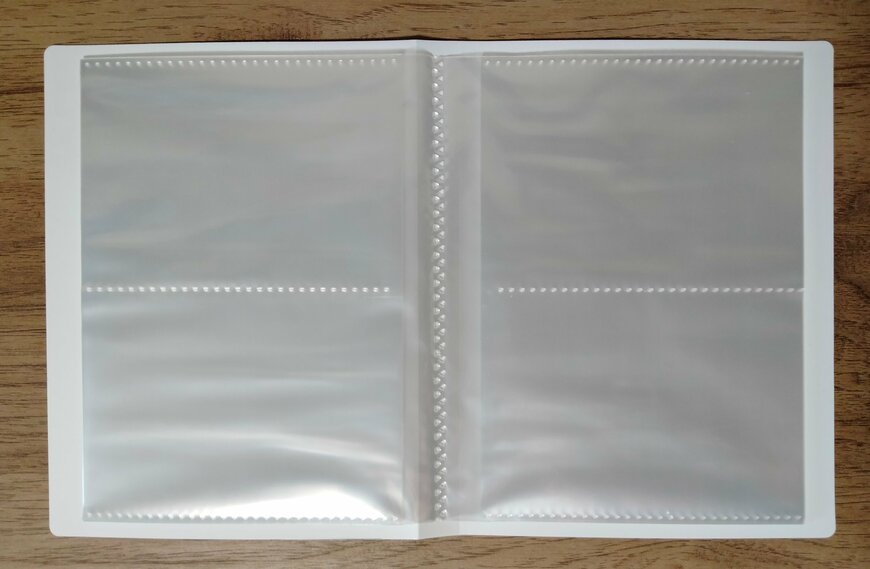 筆者撮影（セリア、L判フォトアルバム2段80P ウィリアム・モリスデザイン）