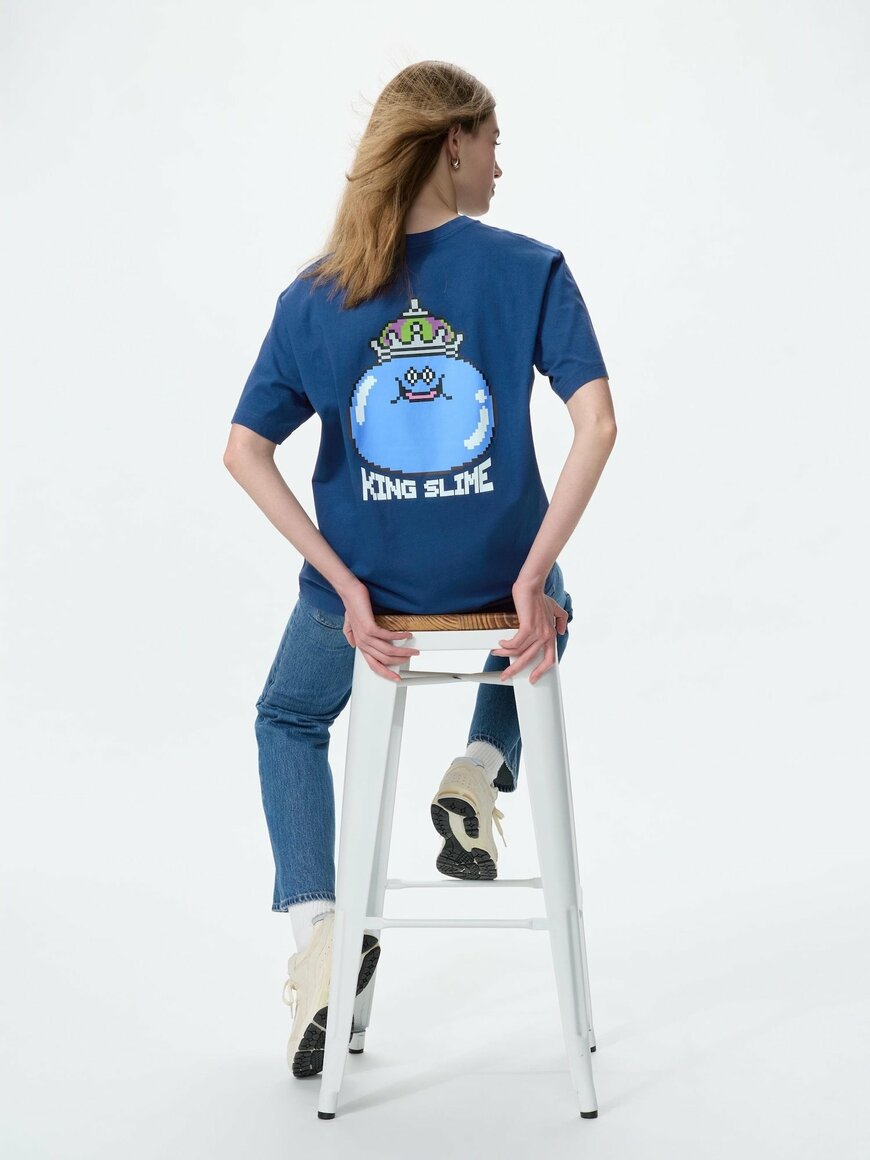 出所：ユニクロ公式　ドラゴンクエスト UT　69 NAVY