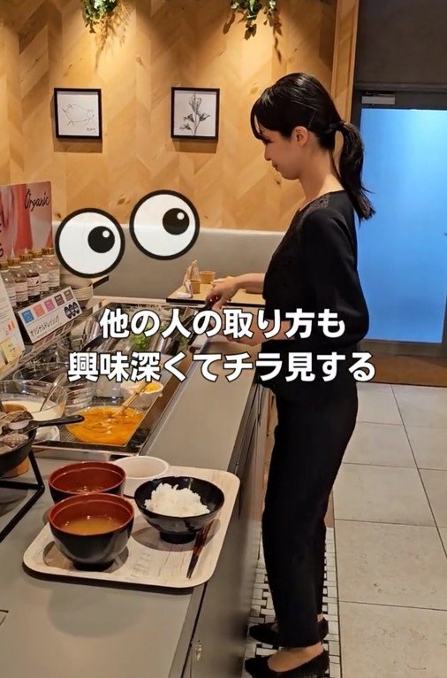 出所：@superhotel_official「朝食ビュッフェの取り方が気になってしまう」