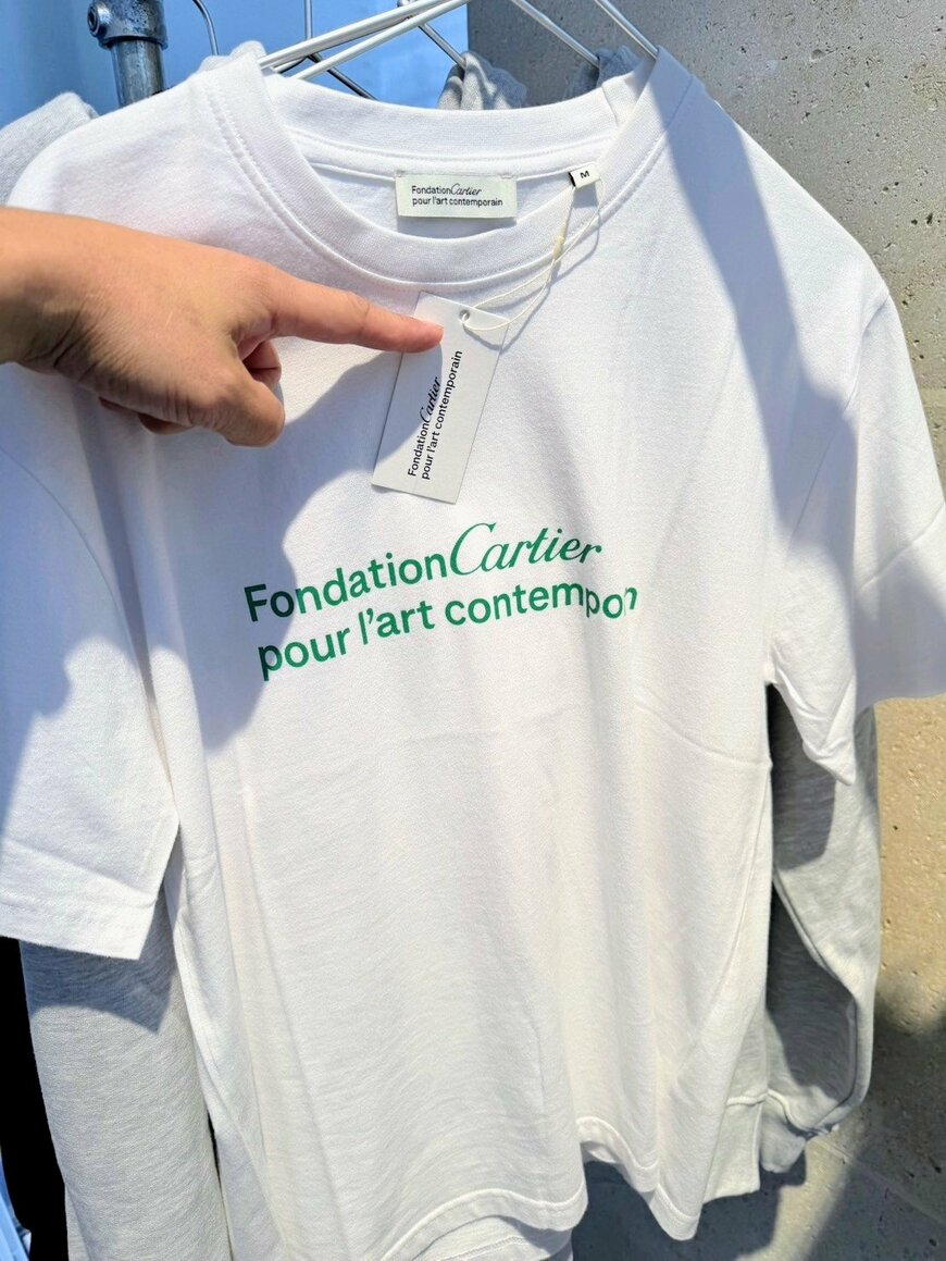 カルティエのTシャツ