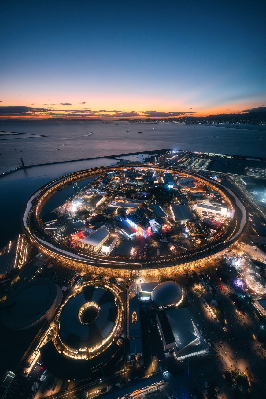 思わず見惚れる大屋根リングの夜景