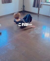 「すごい！印象が全然違う！」年季の入った〈ボロボロの床〉→スタイリッシュな〈大理石調のフロアタイル〉でおしゃれに大変身！