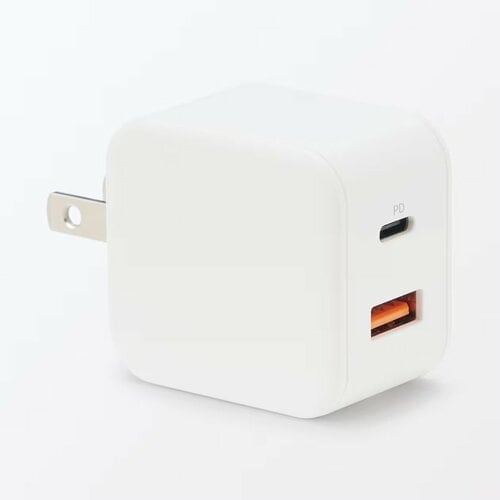 急速充電器 USB-C/USB-A
