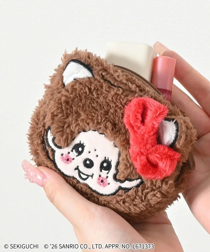 ポリエステル100%のふわもこなボア素材を採用しています