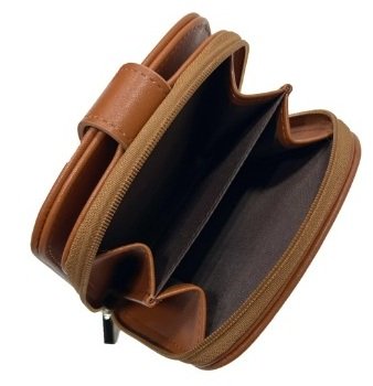 小銭入れも仕切りがあり、中が見やすそうです