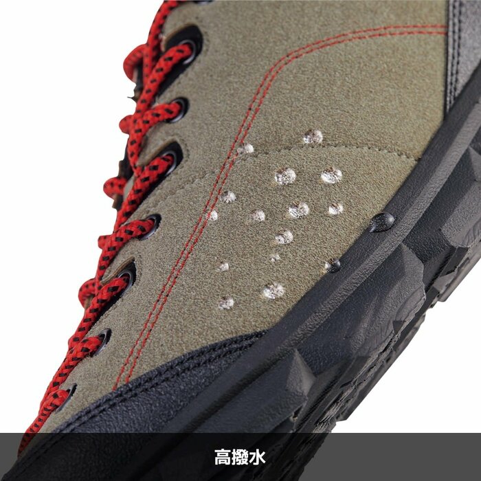 水を弾くだけでなく、泥などの汚れがついても落ちやすいです