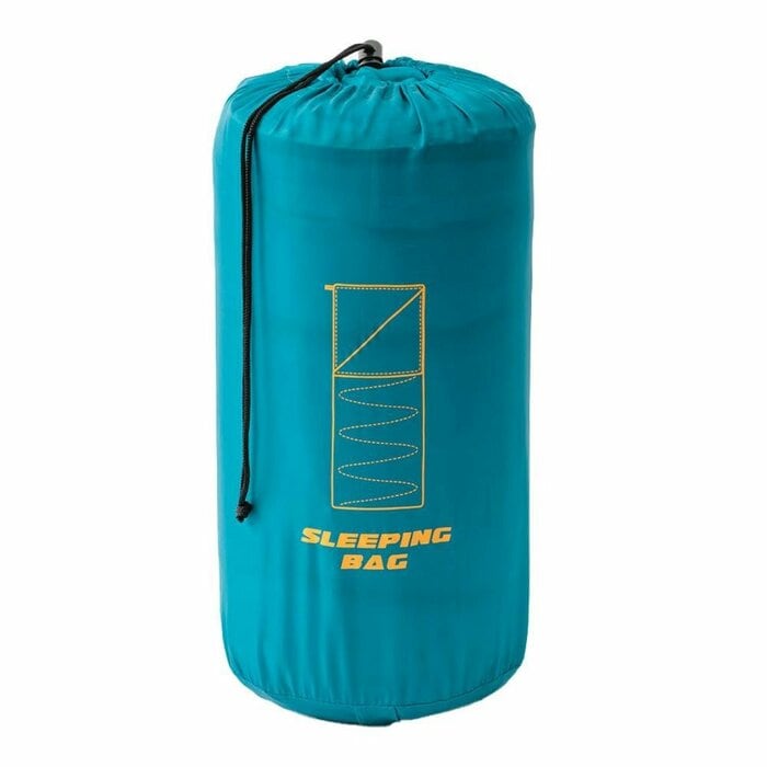 車中泊の基本装備として絶対に欠かせないのが、体を包み込んでくれる寝袋