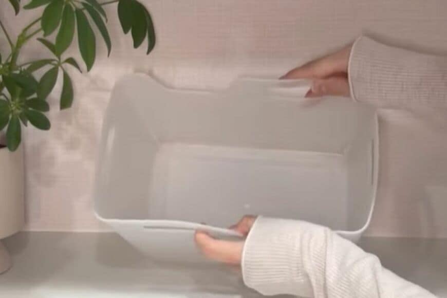 【簡単DIY】冷蔵庫の野菜をセリアグッズで整理整頓！管理しやすくて掃除も楽になる2児ママの収納術が「便利そう！」と話題