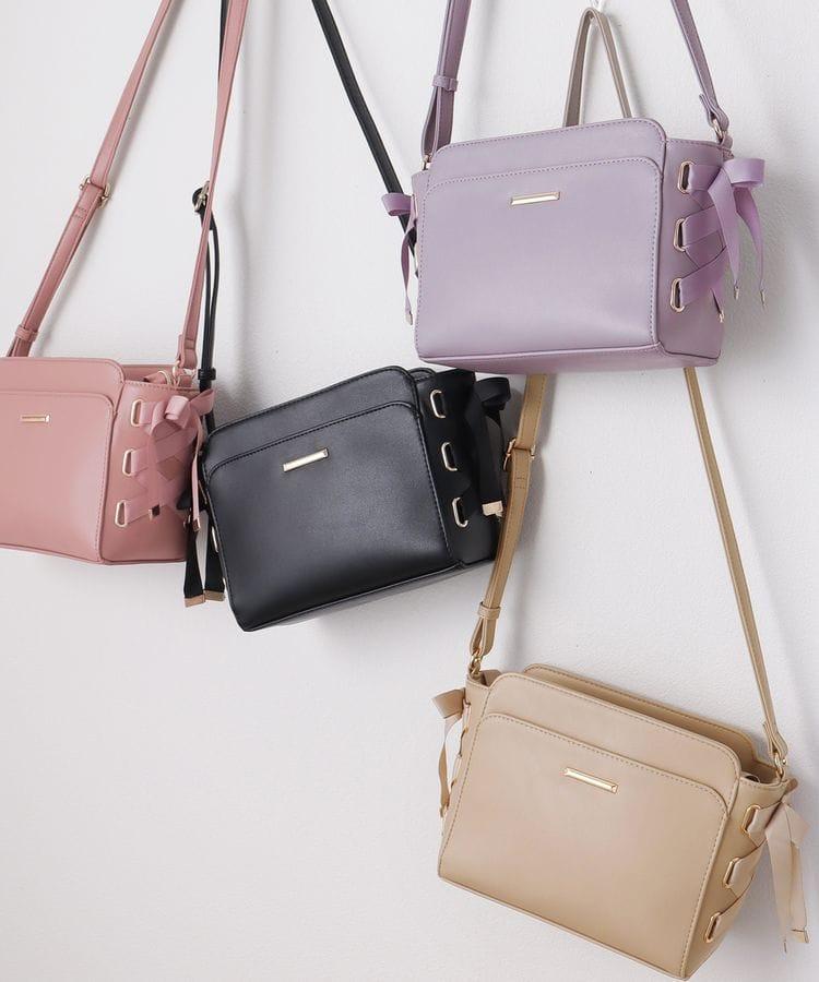 出所：ハニーズ公式通販 レースアップショルダー