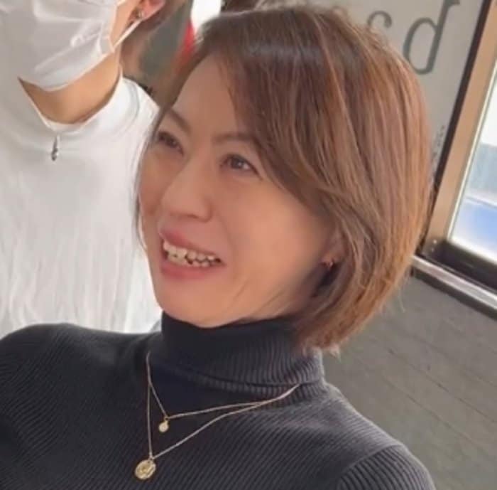 ショートボブ女性が“お任せカット”で変身。「美人度アップ」のショートにスタイルチェンジ