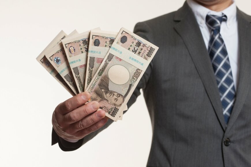 【新NISA】50歳から「毎月5万円」積立投資をしたら65歳で資産はいくらになる？「ほったらかし」でもOK？