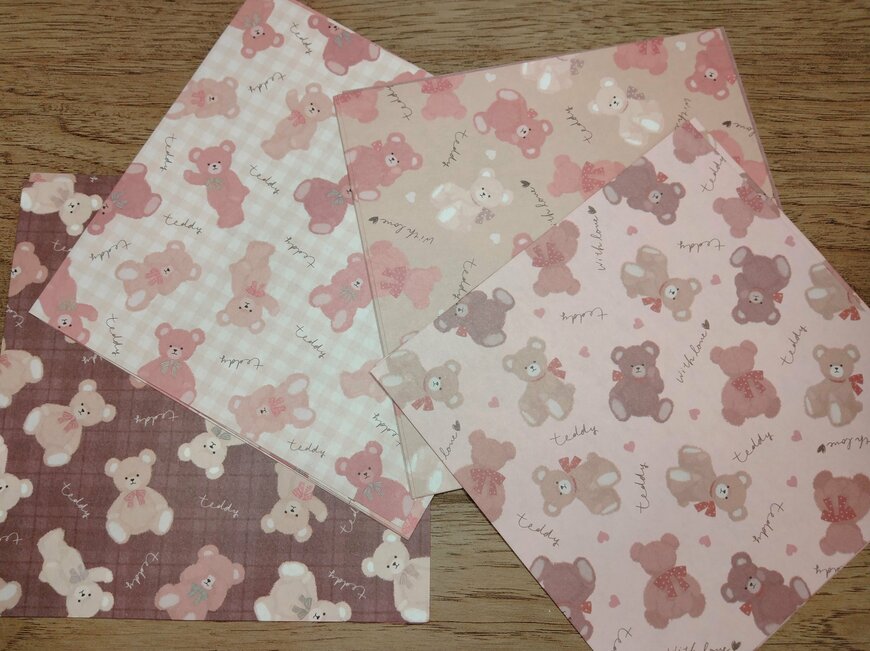 筆者撮影（セリア、デザインペーパー フラッフィーテディ）