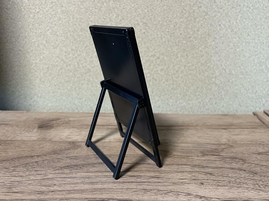 キャンドゥ、ミニチュアポスタースタンド画像