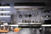 海外の飲食店で賄いを作っていた料理人　「日本の定番料理が大ウケする事態」に喜びの声が続出