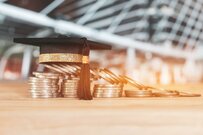 早稲田・慶應・明治の法学部【学費比較】4年間の学費が一番高いのはどこか