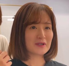 「エラを隠す感じに…」フェイスラインに悩みを持つ女性がプロの技でイメージチェンジ。横顔もすっきりのショートボブに