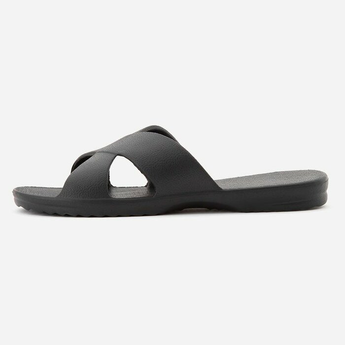 KEYUCA公式　抗菌防臭 クロスコンフォートサンダル ブラック