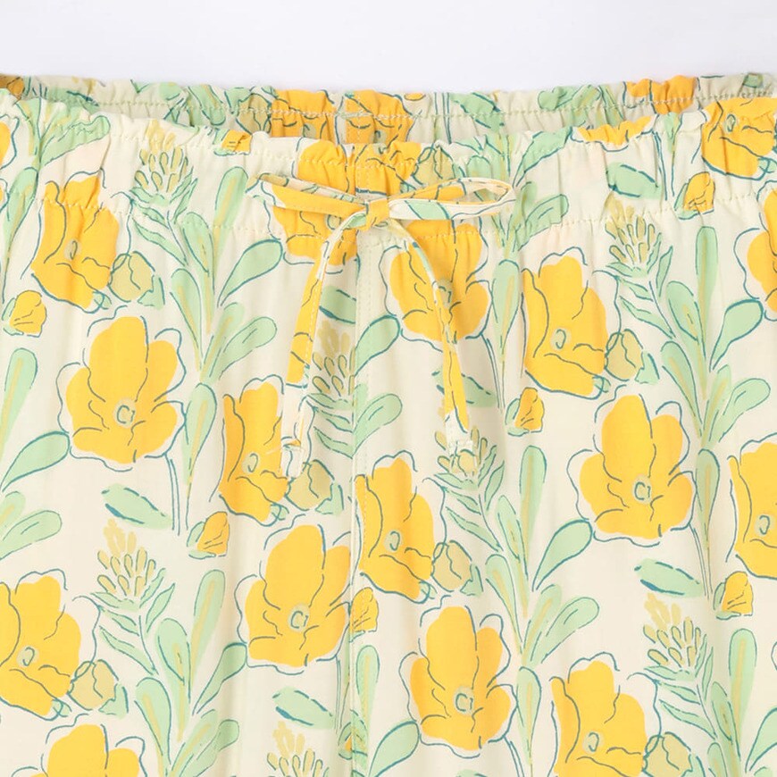 出所：ワークマン公式　レディースリラックスパンツ