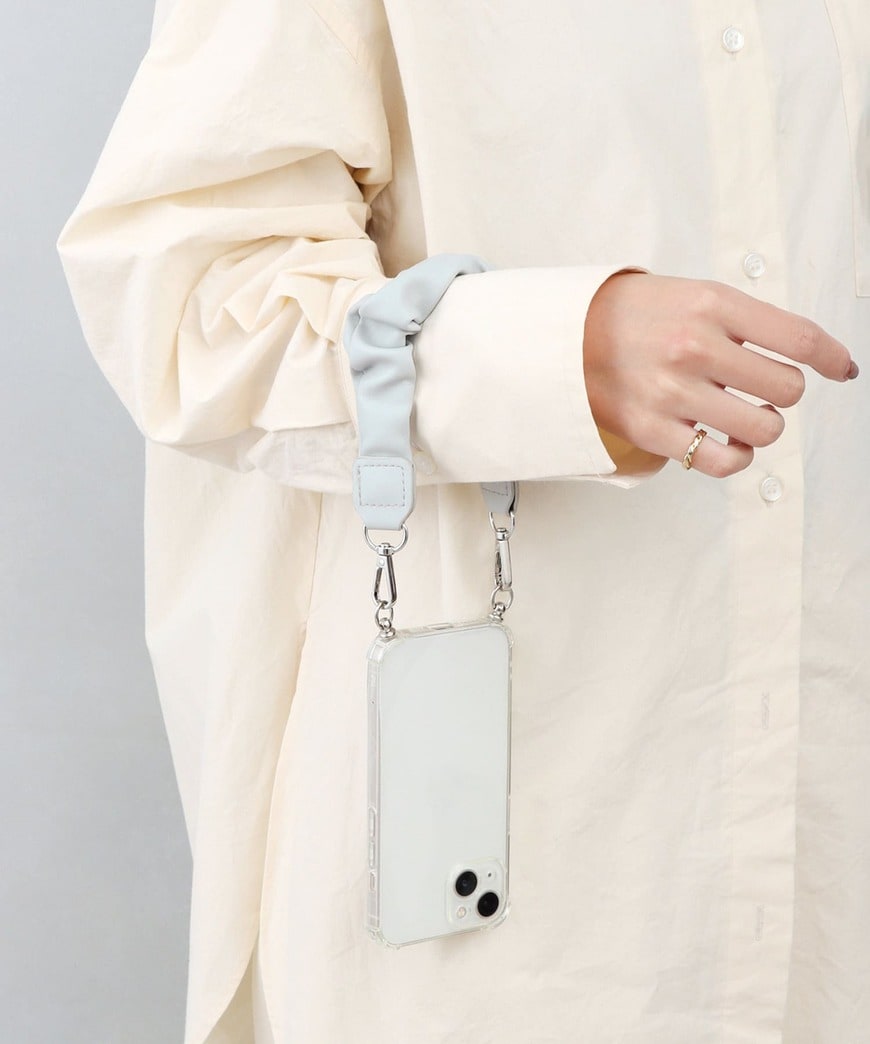 3COINS公式　フェイクレザーハンドストラップ