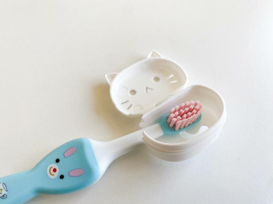 「ねじるケーブルバンド」「抗菌歯ブラシキャップ」