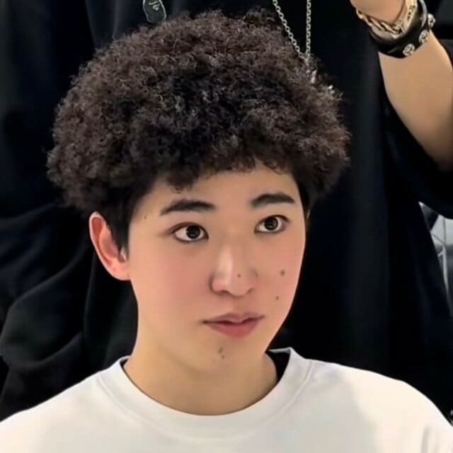 「完璧です」アフロの男性がプードルパーマでイメージチェンジ！希望を叶えた仕上がりに「最高っす」と歓喜
