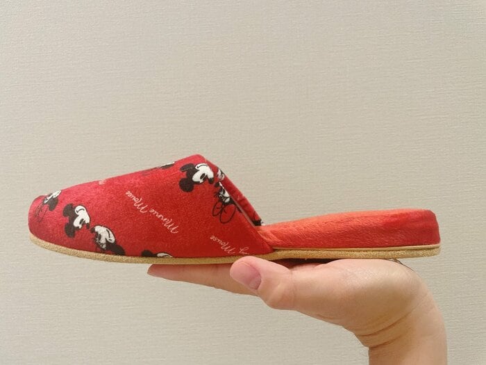 ボトムスの裾を引きずりにくいのも特徴