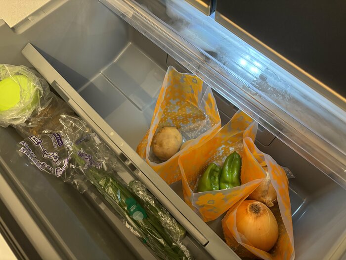 皮や土汚れが気になったりする冷蔵庫の野菜室にも使えます