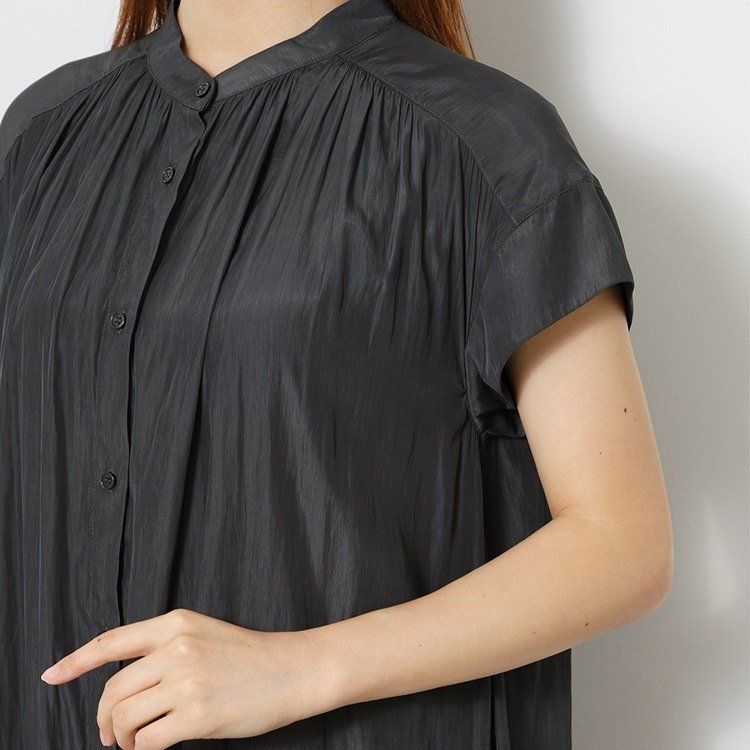 出所：ケユカ公式　プロバンス＆無地ギャザーブラウス