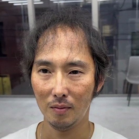 「パパ、その髪型ダサい。」子どもの声がきっかけで来店した男性が、カットで清潔感あるショートにスタイルチェンジ