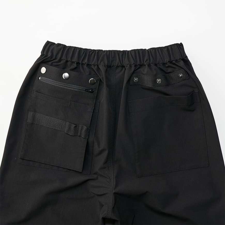 出所：ワークマン公式オンラインストア　レディースガーデニングパンツ