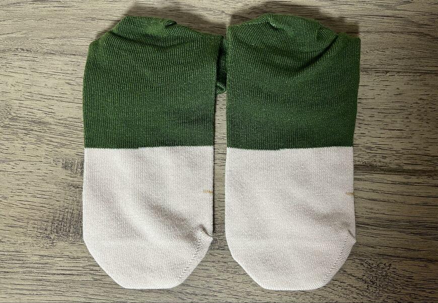 セリア、ピエール・ボナール《白い猫》名画ソックス商品画像足裏