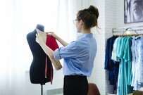 女性の洋裁工の給料はどのくらいか