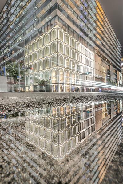 雨夜の銀座リフレクション