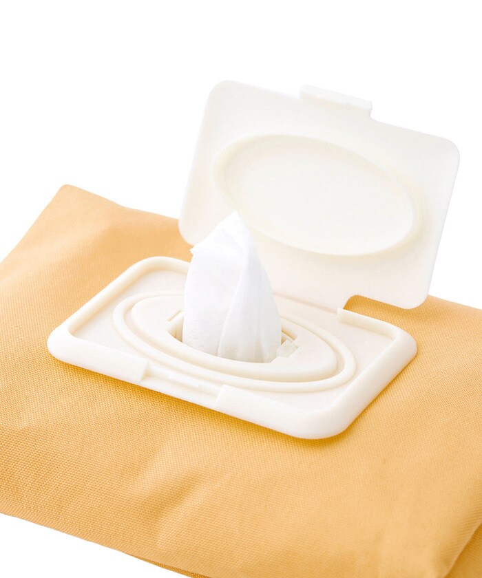 汚れた手を拭くウェットティッシュは、遠足の必需品