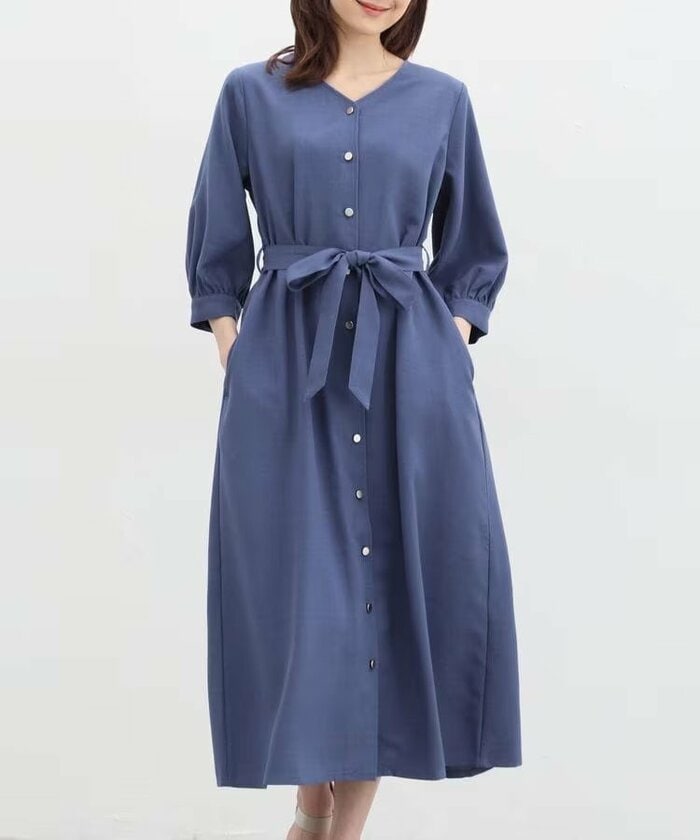 ミディアム丈のスカートが大人女子にうれしいポイント