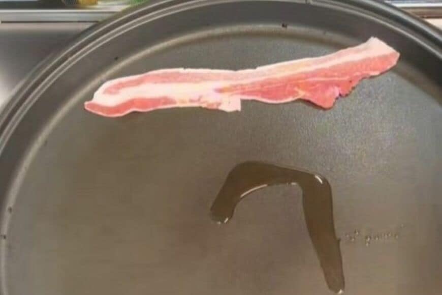 【やる気がない日】ホットプレートで作る「オムそばめし弁当」　斬新な一品が最高すぎる…