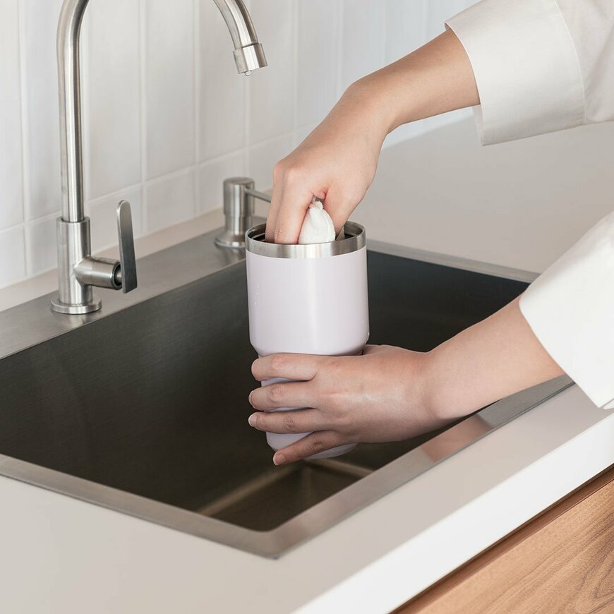 出所：河淳株式会社　2WAYフタ付真空断熱タンブラー560ml